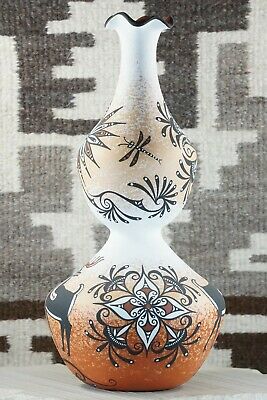 Zuni Pottery - Deldrick Cellicion