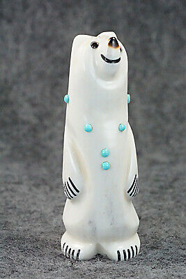 Bear Zuni Fetish Carving - Claudia Peina