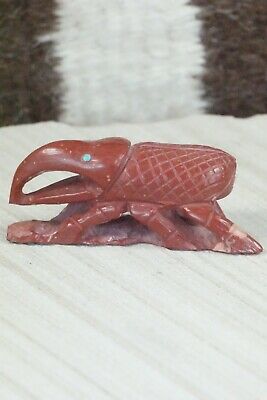 Beetle Zuni Fetish Carving - Derrick Kaamasee