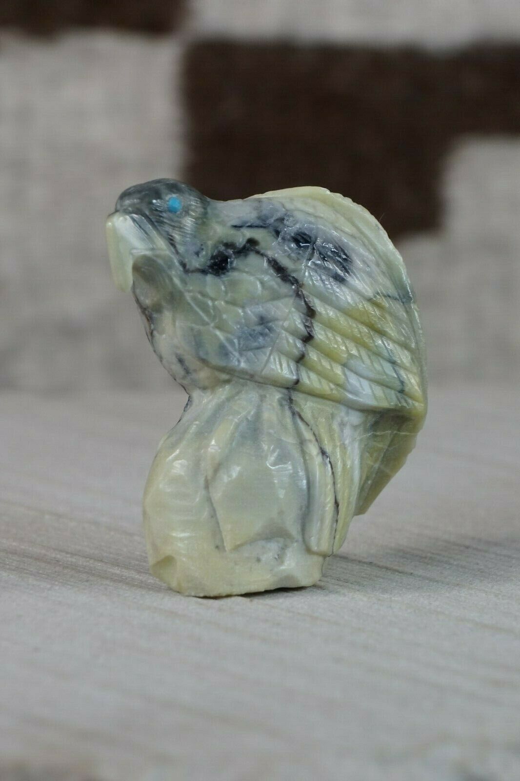 Eagle Zuni Fetish Carving - Derrick Kaamasee - High Lonesome Trading
