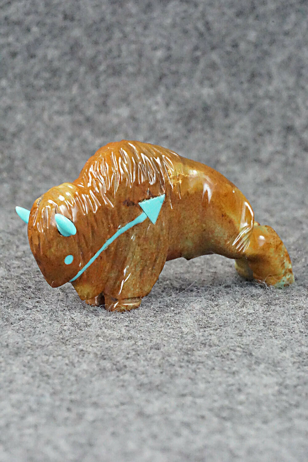 Buffalo Zuni Fetish Carving - Andres Quandelacy