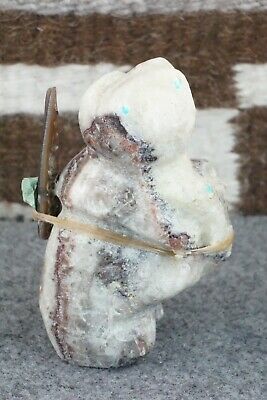 Bear Zuni Fetish Carving - Ariane Quam