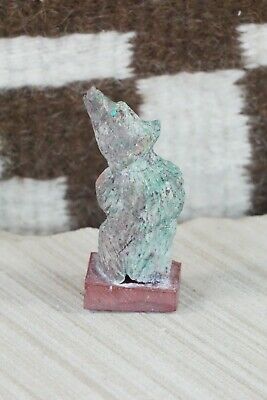 Bear Zuni Fetish Carving - Jon Quam