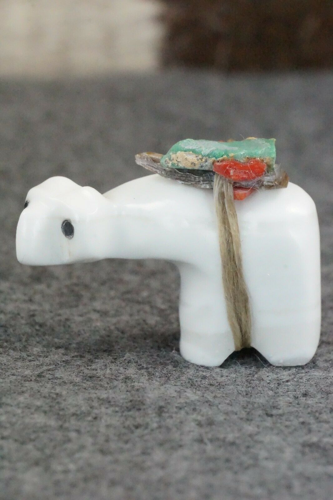 Bear Zuni Fetish Carving - Lance Deysee
