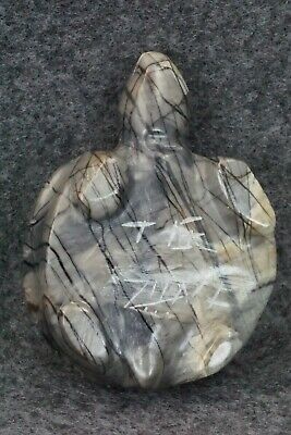 Turtle Zuni Fetish Carving - Taylor Gia
