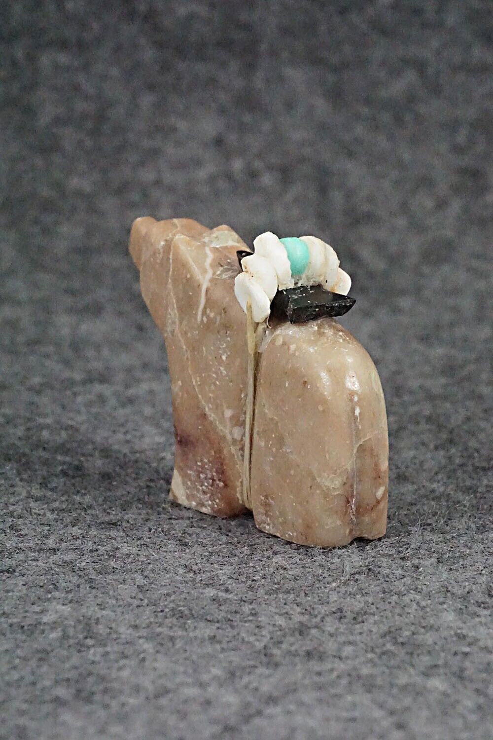 Bear Zuni Fetish Carving - Tony Laiwakete