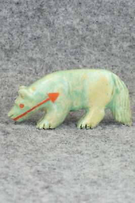 Wolf Zuni Fetish Carving - Andres Quandelacy