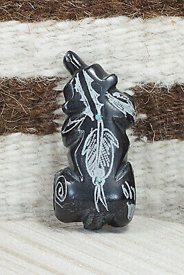 Badger Zuni Fetish Carving - Adrian Cachini