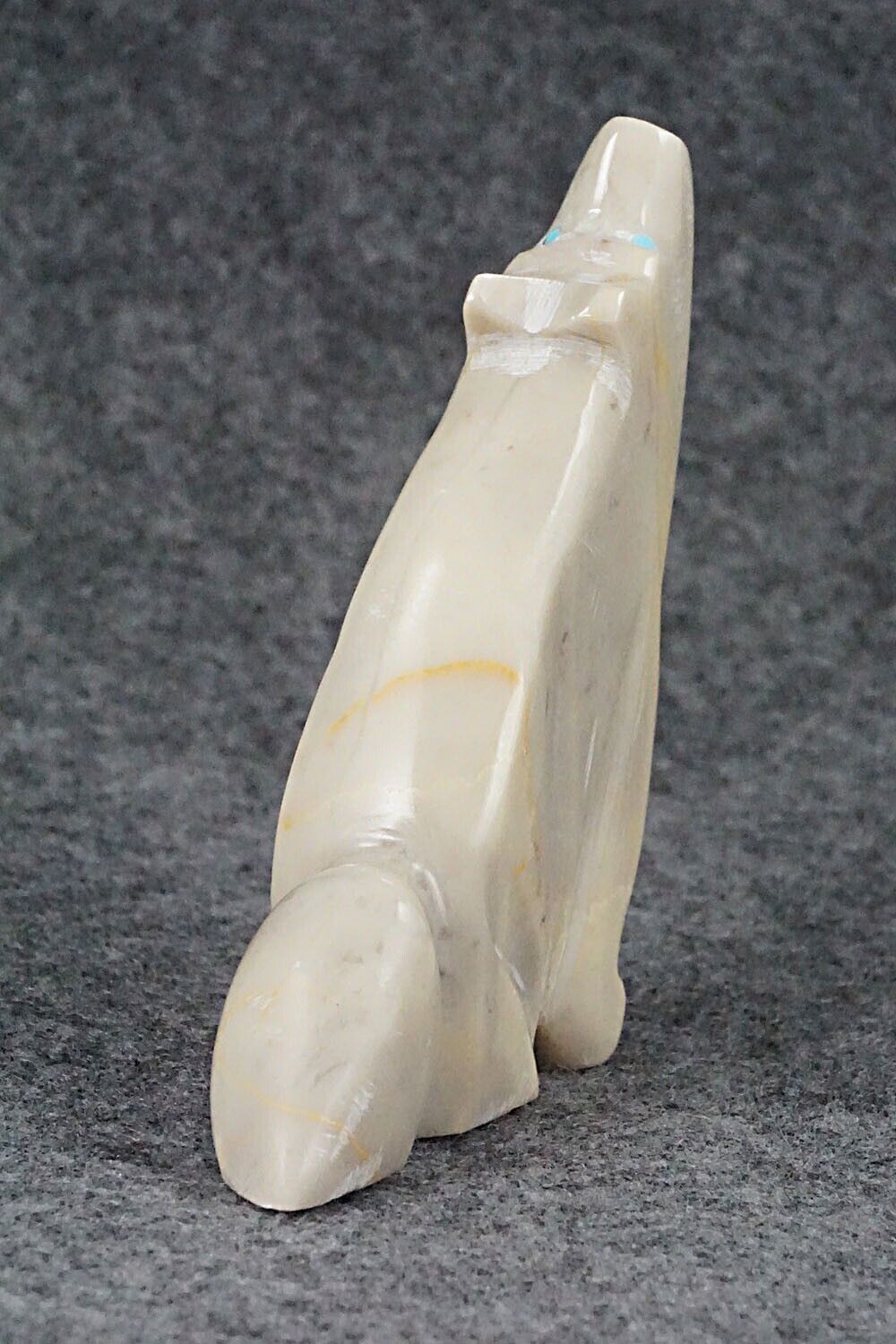 Wolf Zuni Fetish Carving - Rodney Laiwakete