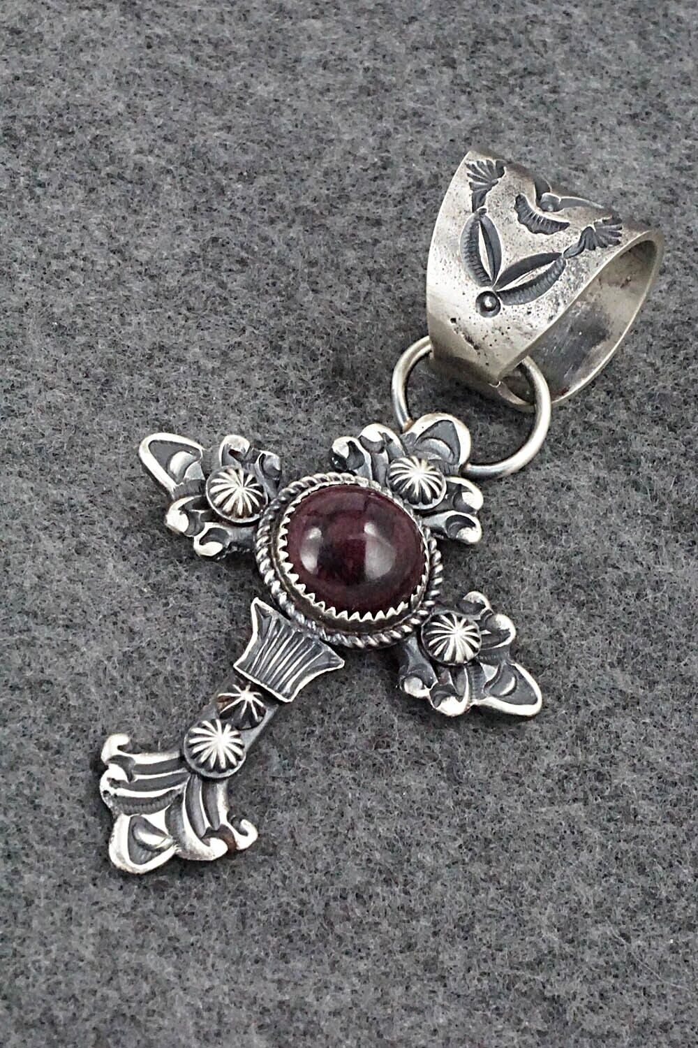 Spiny Oyster and Sterling Silver Pendant - Eva Billah