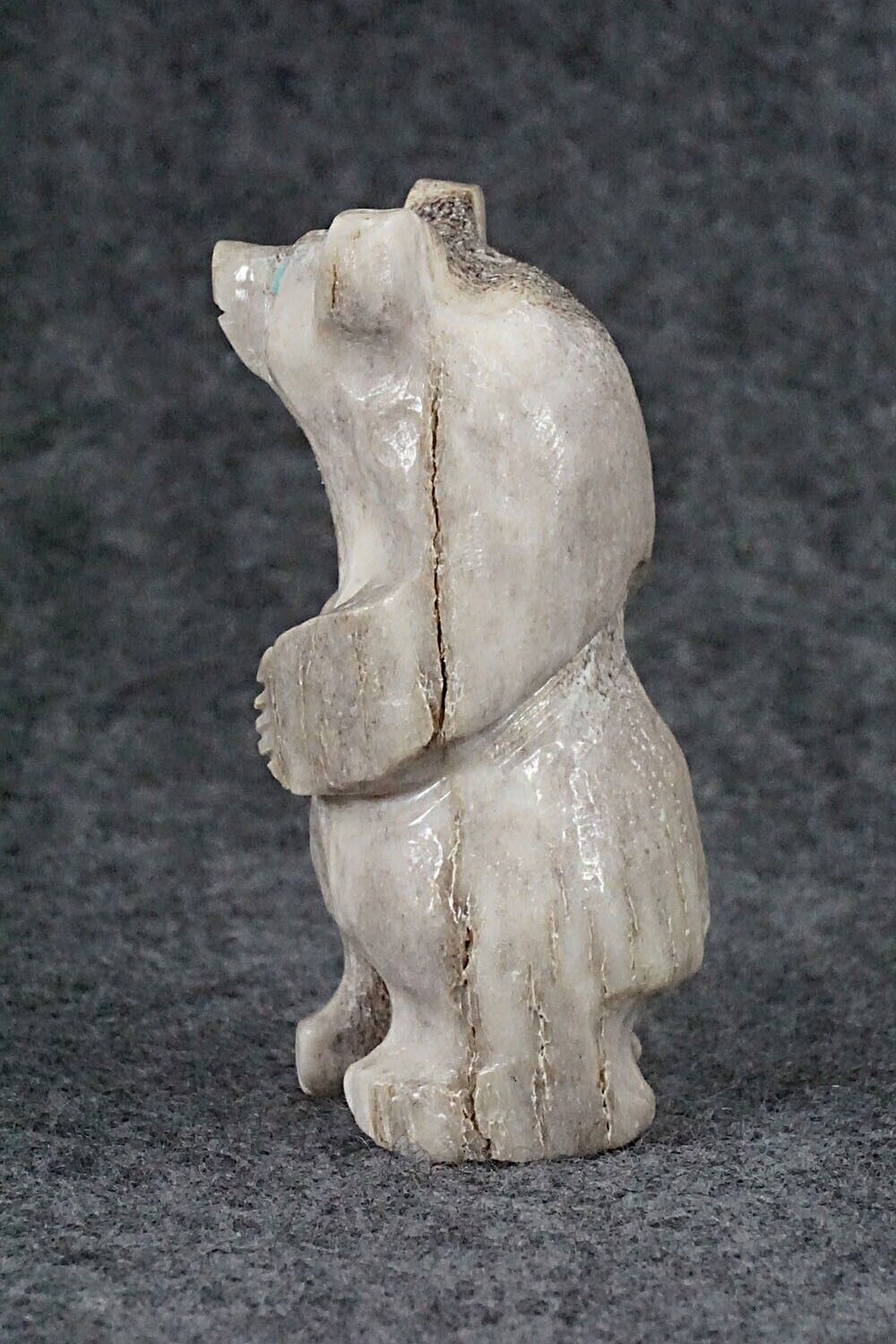 Bear Zuni Fetish Carving - Allison White