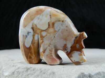 Bear Zuni Fetish Carving - Rodney Laiwakete - High Lonesome Trading
