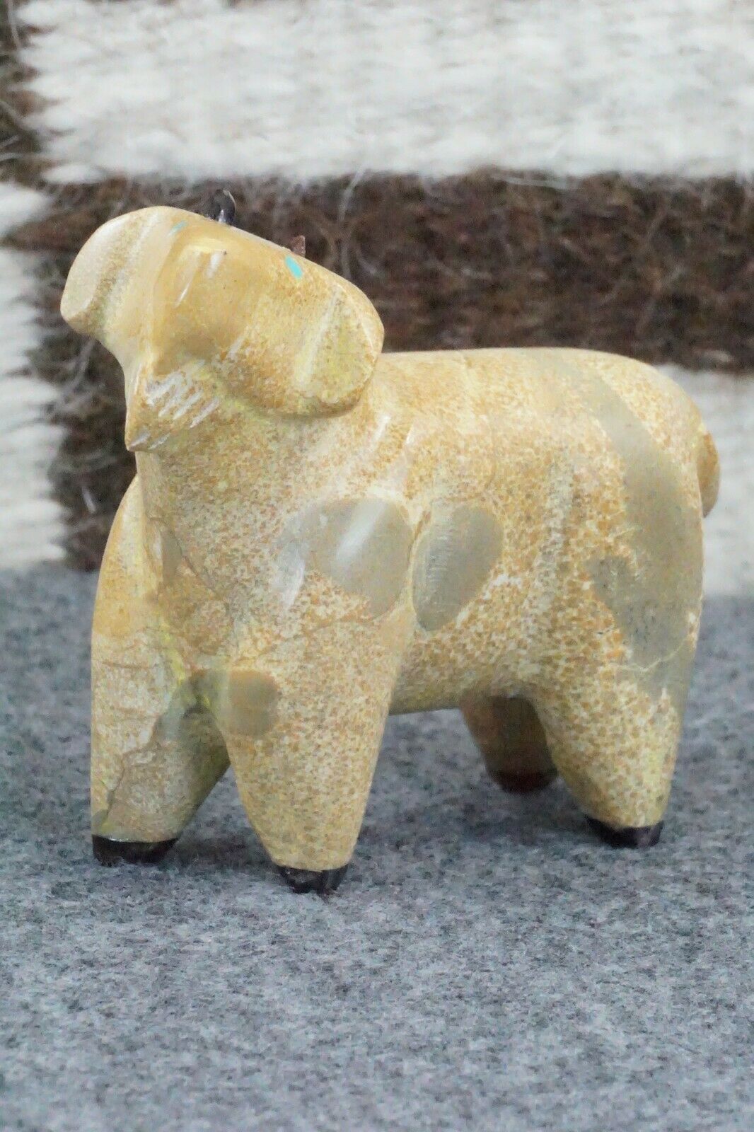 Goat Zuni Fetish Carving - Enrike Leekya