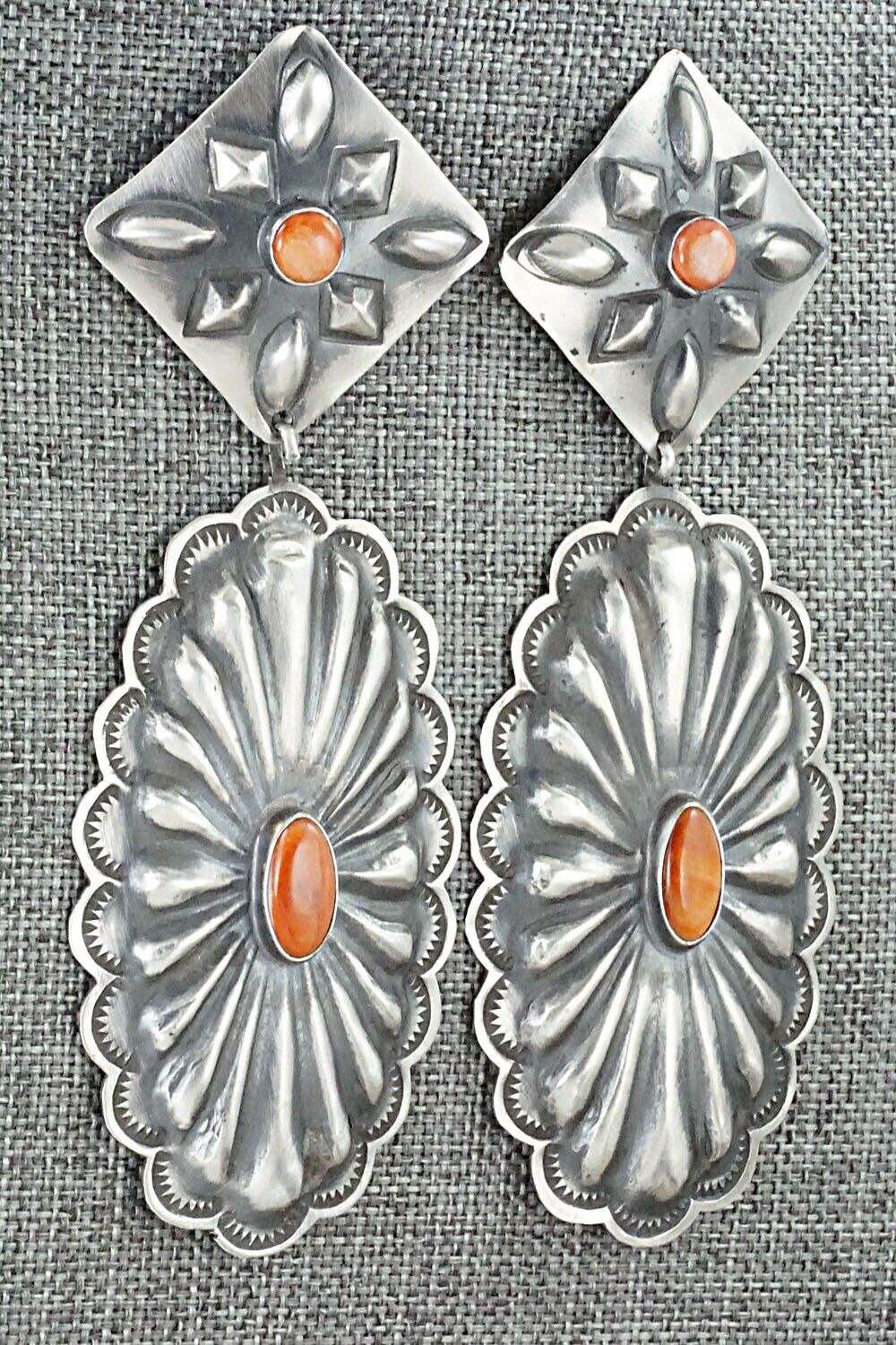 Spiny Oyster and Sterling Silver Earrings - Rita Lee