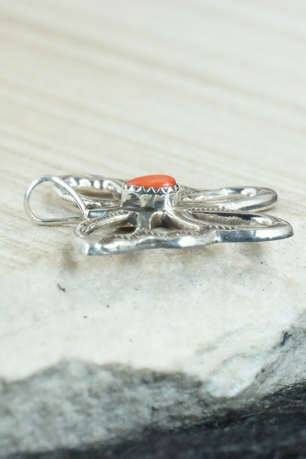 Spiny Oyster & Sterling Silver Pendant - Pauline Nelson