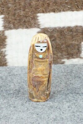 Corn Maiden Zuni Fetish Carving - Faye Quandelacy