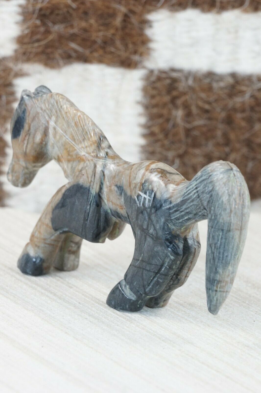 Horse Zuni Fetish Carving - Jonas Hastito