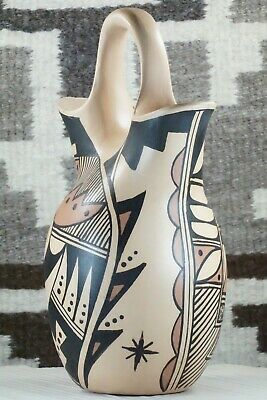 Hopi Pottery - D. Yesslith