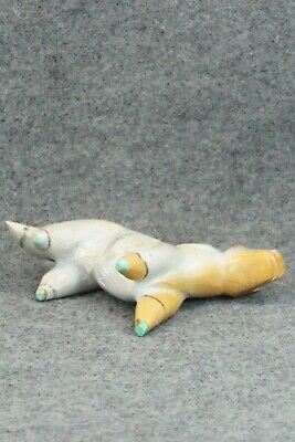 Horse Zuni Fetish Carving - Enrike Leekya