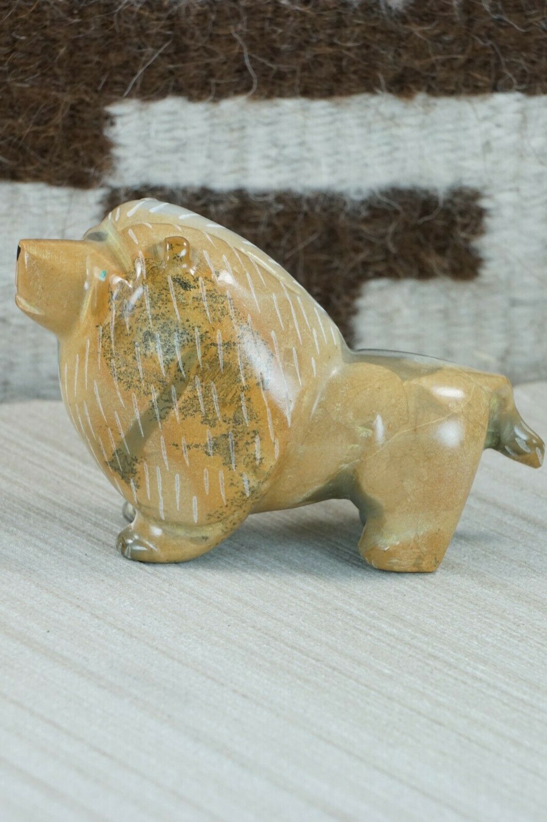 Lion Zuni Fetish Carving - Enrike Leekya