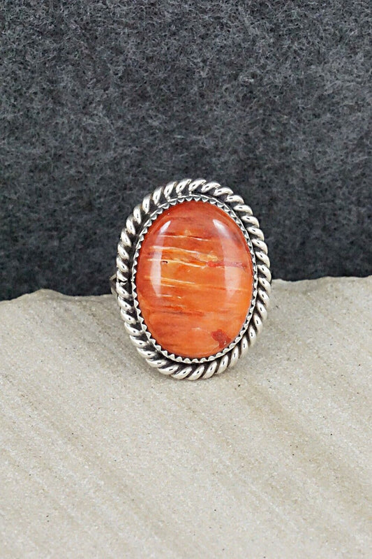 Spiny Oyster & Sterling Silver Ring - Benjamin Martinez - Size 7