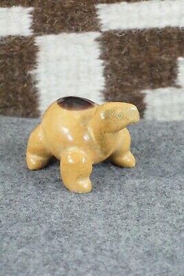 Turtle Zuni Fetish Carving - Enrike Leekya