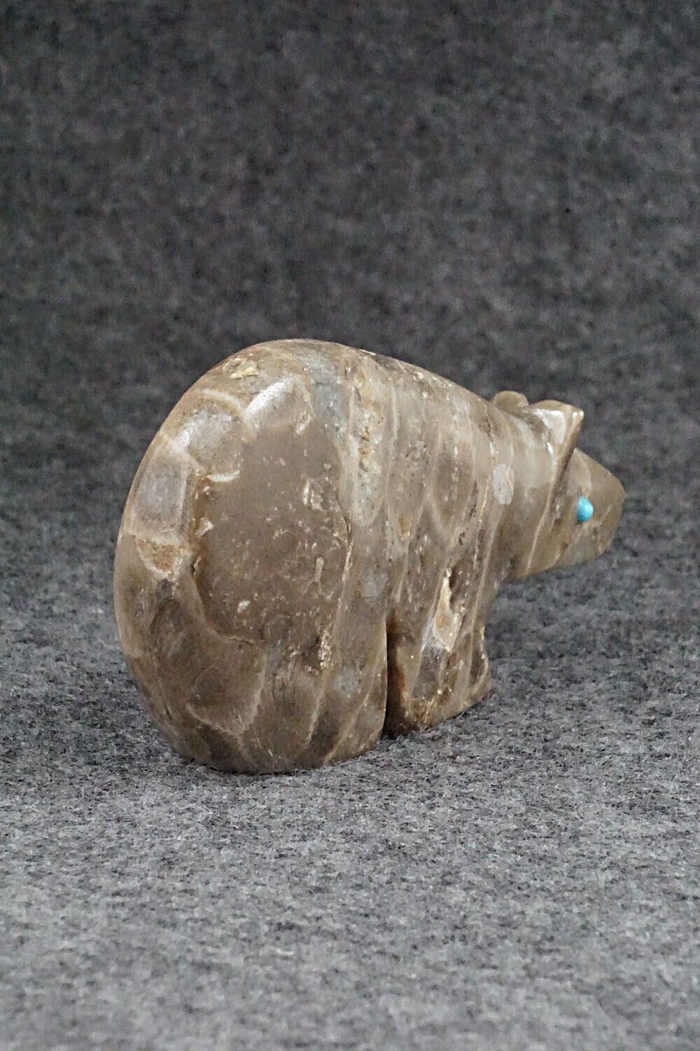 Bear Zuni Fetish Carving - Ronnie Lunasee