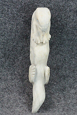 Otter Zuni Fetish Carving - Tony Mackel