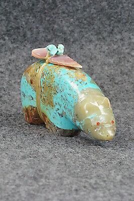 Bear Zuni Fetish Carving - Daphne Quam