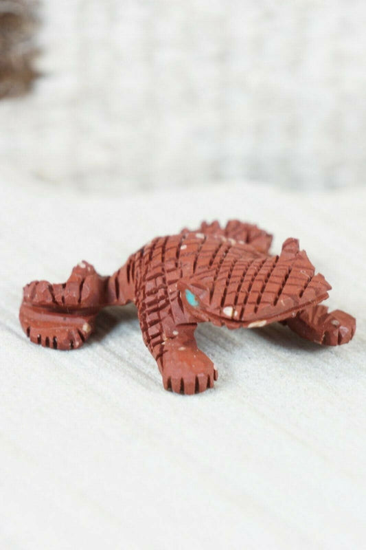 Frog Zuni Fetish Carving - Waylon Cheama - High Lonesome Trading