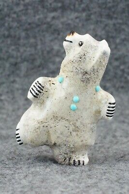 Bear Zuni Fetish Carving - Claudia Peina