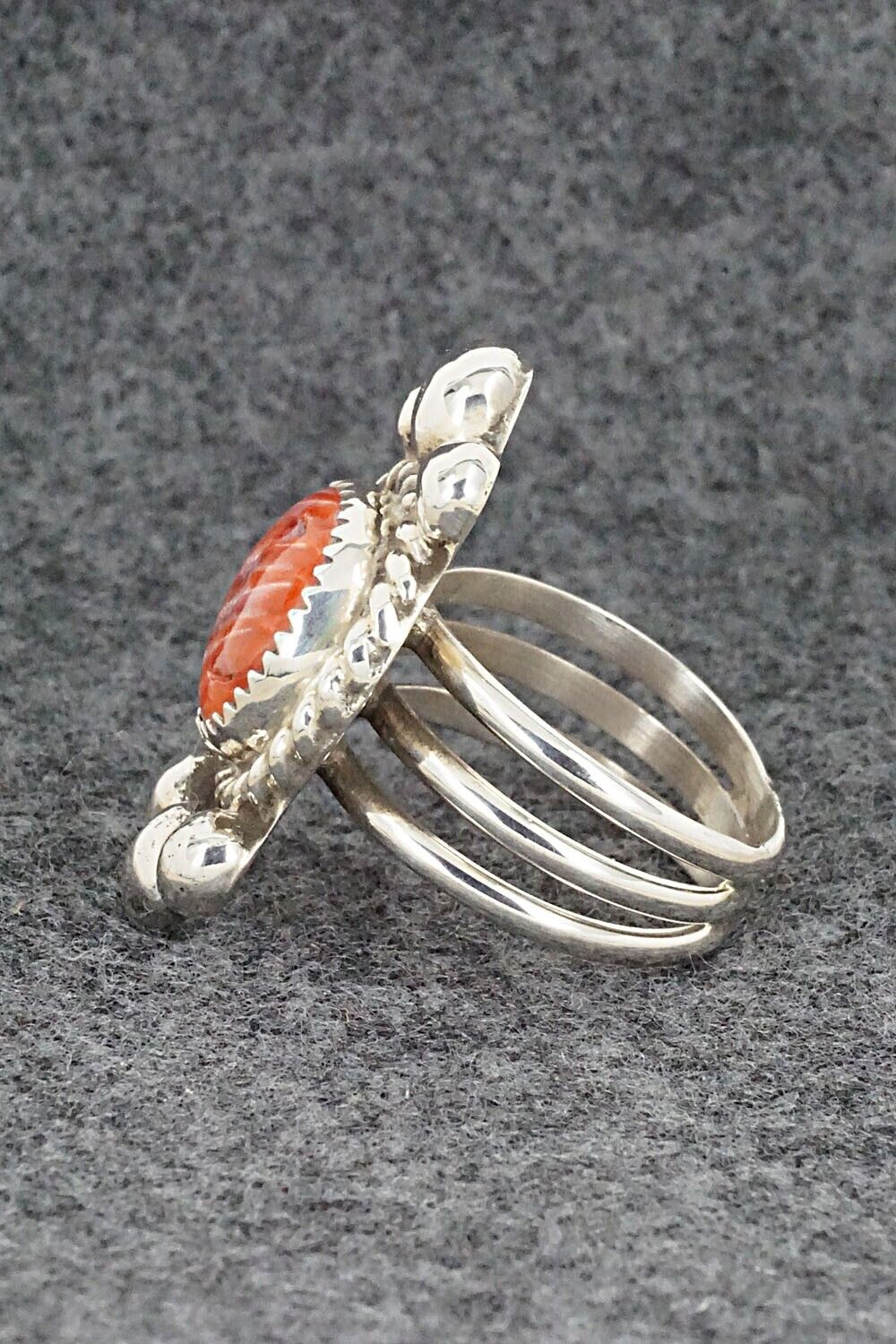 Spiny Oyster and Sterling Silver Ring - Ray Nez - Size 8