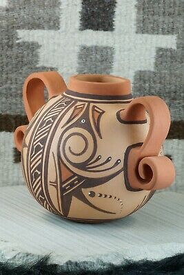 Zuni Pottery - Tonia Fontenelle