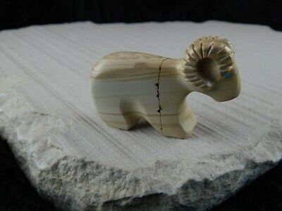 Ram Zuni Fetish Carving - Rodney Laiwakete - High Lonesome Trading