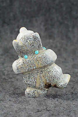 Bear Zuni Fetish Carving - Claudia Peina