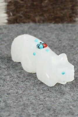 Wolf Zuni Fetish Carving - Danette Laate
