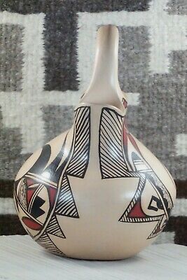 Hopi Pottery - D. Yesslith