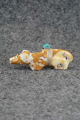 Bear Zuni Fetish Carving - Peter Gasper