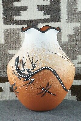 Zuni Pottery - Deldrick Cellicion