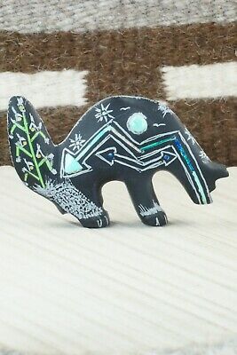 Wolf Zuni Fetish Carving - Russell Shack