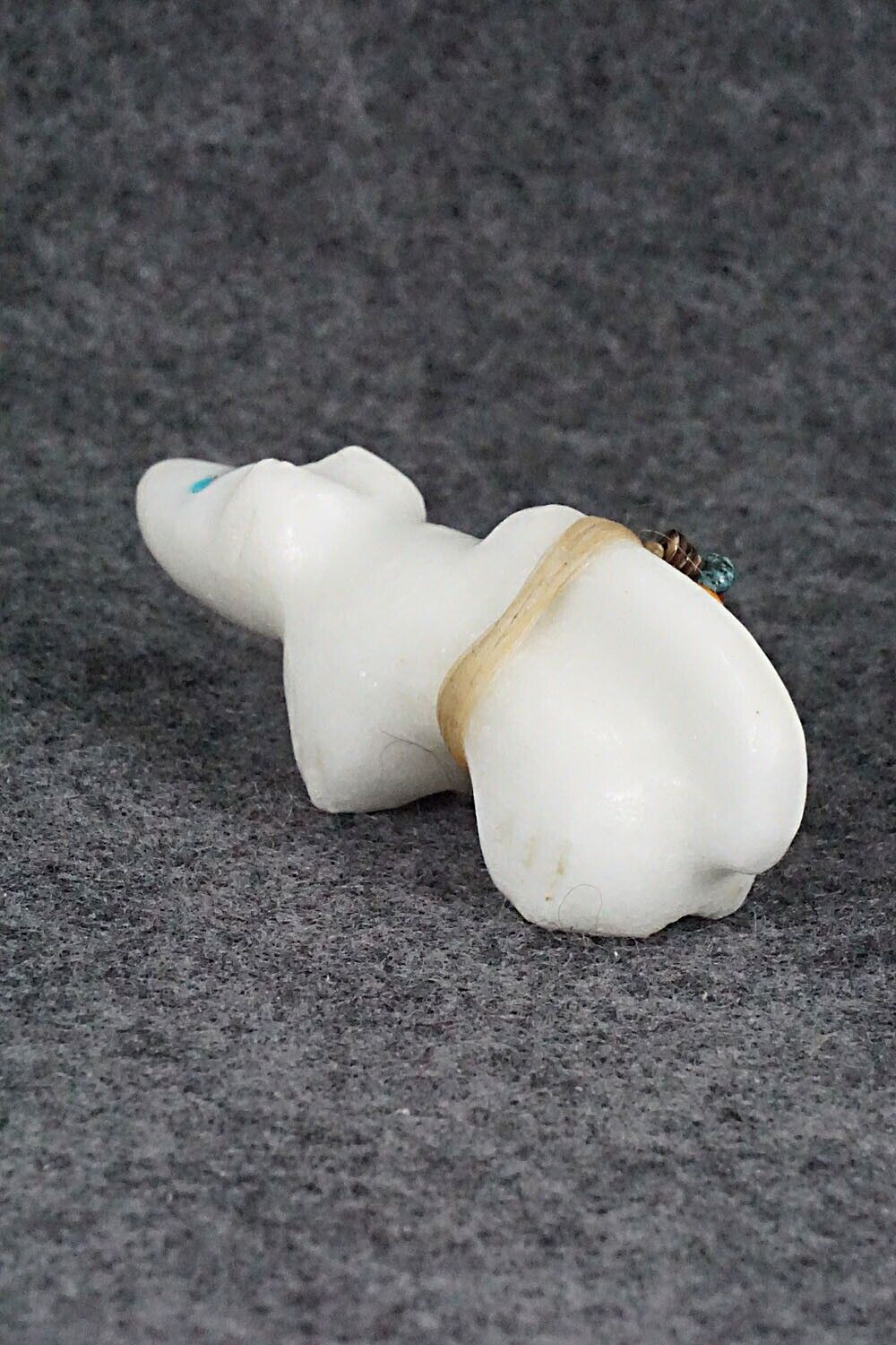 Mountain Lion Zuni Fetish Carving - Peter Gasper