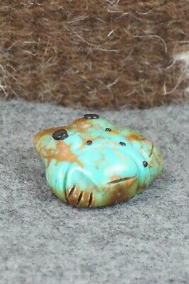 Frog Zuni Fetish Carving - Reynold Lunasee
