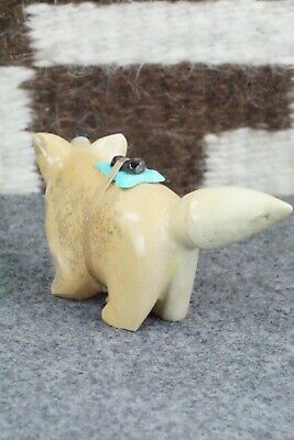 Wolf Zuni Fetish Carving - Enrike Leekya