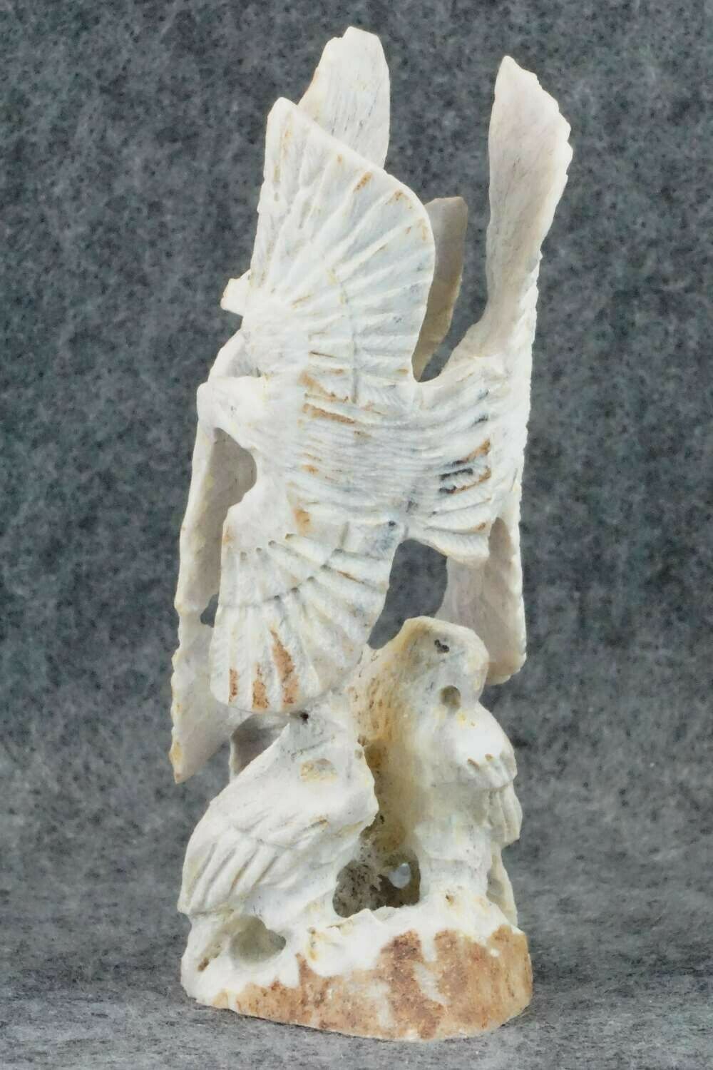Eagle Zuni Fetish Carving - Lewis Malie Jr.