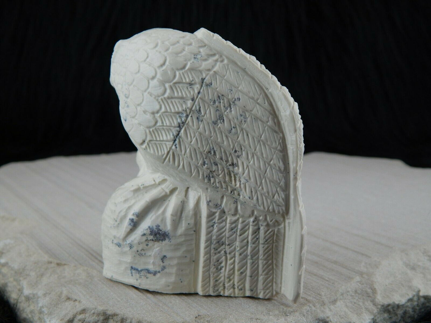 Owl Zuni Fetish Carving - Derrick Kaamasee - High Lonesome Trading