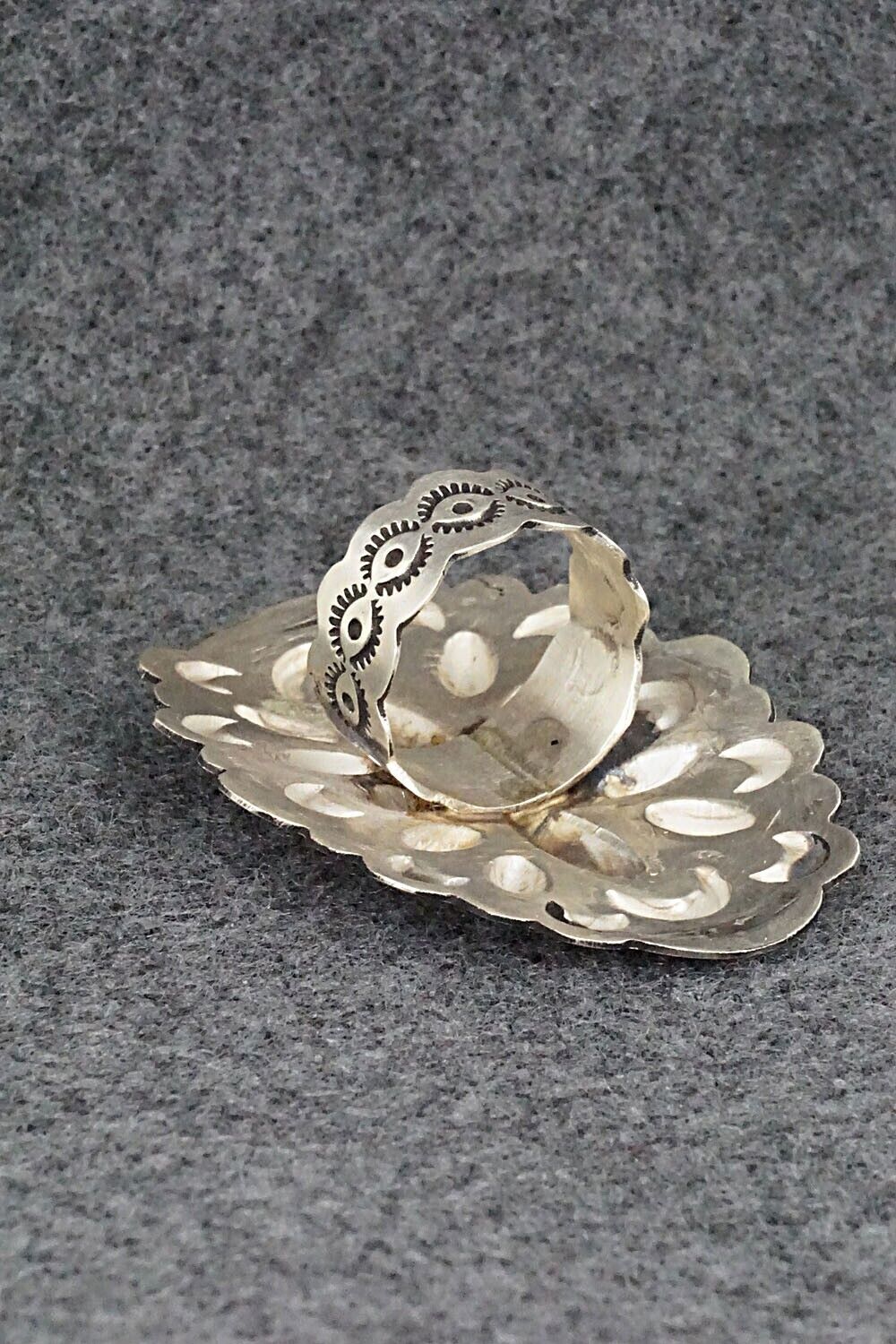 Sterling Silver Ring - Leander Tahe - Size 7.5