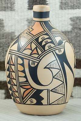 Hopi Pottery - Alta Yesslith