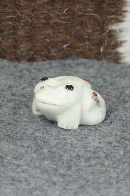 Frog Zuni Fetish Carving - Gordon Poncho