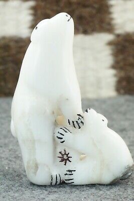 Bear Zuni Fetish Carving - Rickson Kallestewa