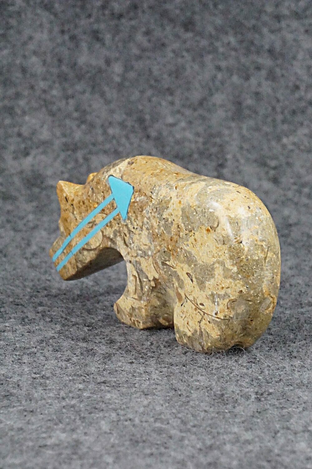 Bear Zuni Fetish Carving - Rodney Laiwakete